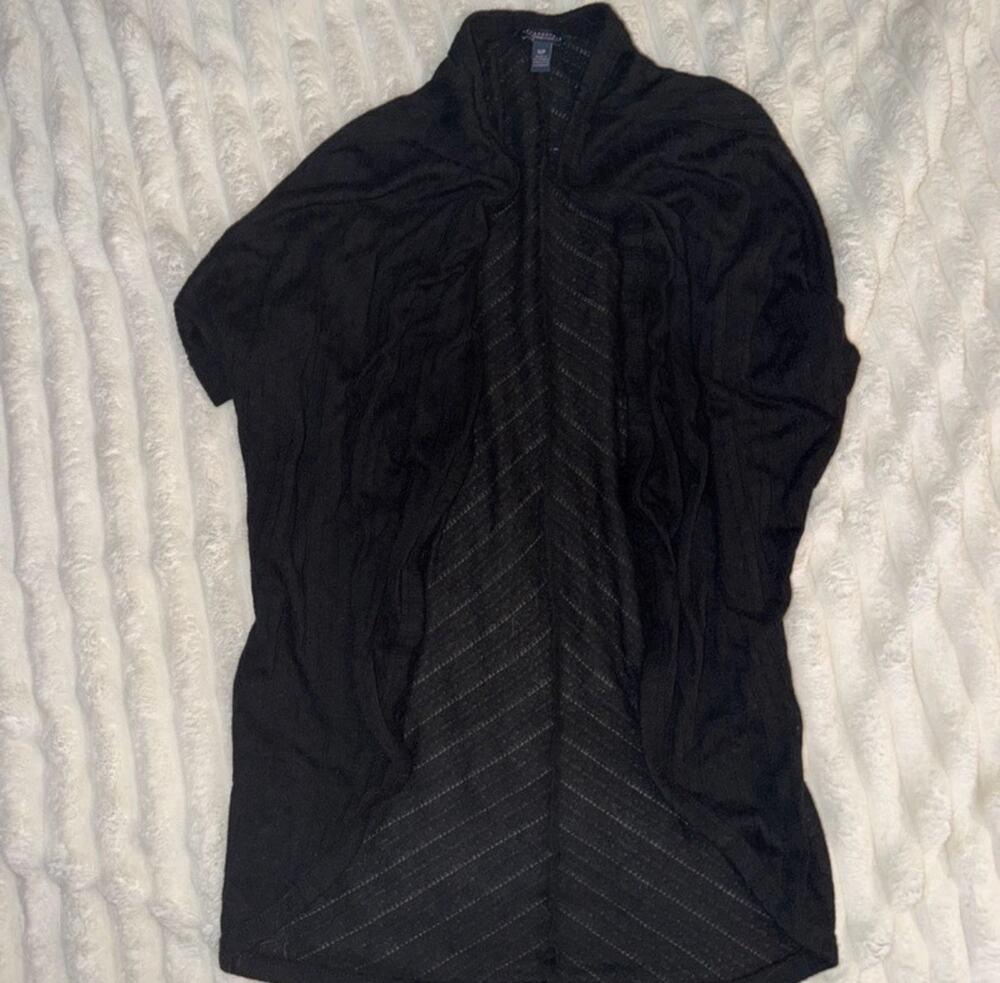Aeropastle Women’s Black Top Size Small